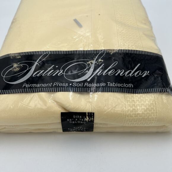 NOS Bardwil Linens Satin Splendor Soil Release Tablecloth 60x140” Oblong Butter - Picture 4 of 13